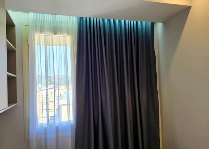By The Sea Apartment *